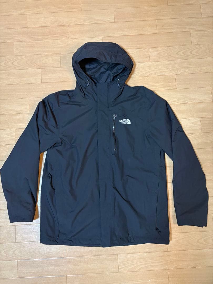 The North Face ブラックナイロンジャケット