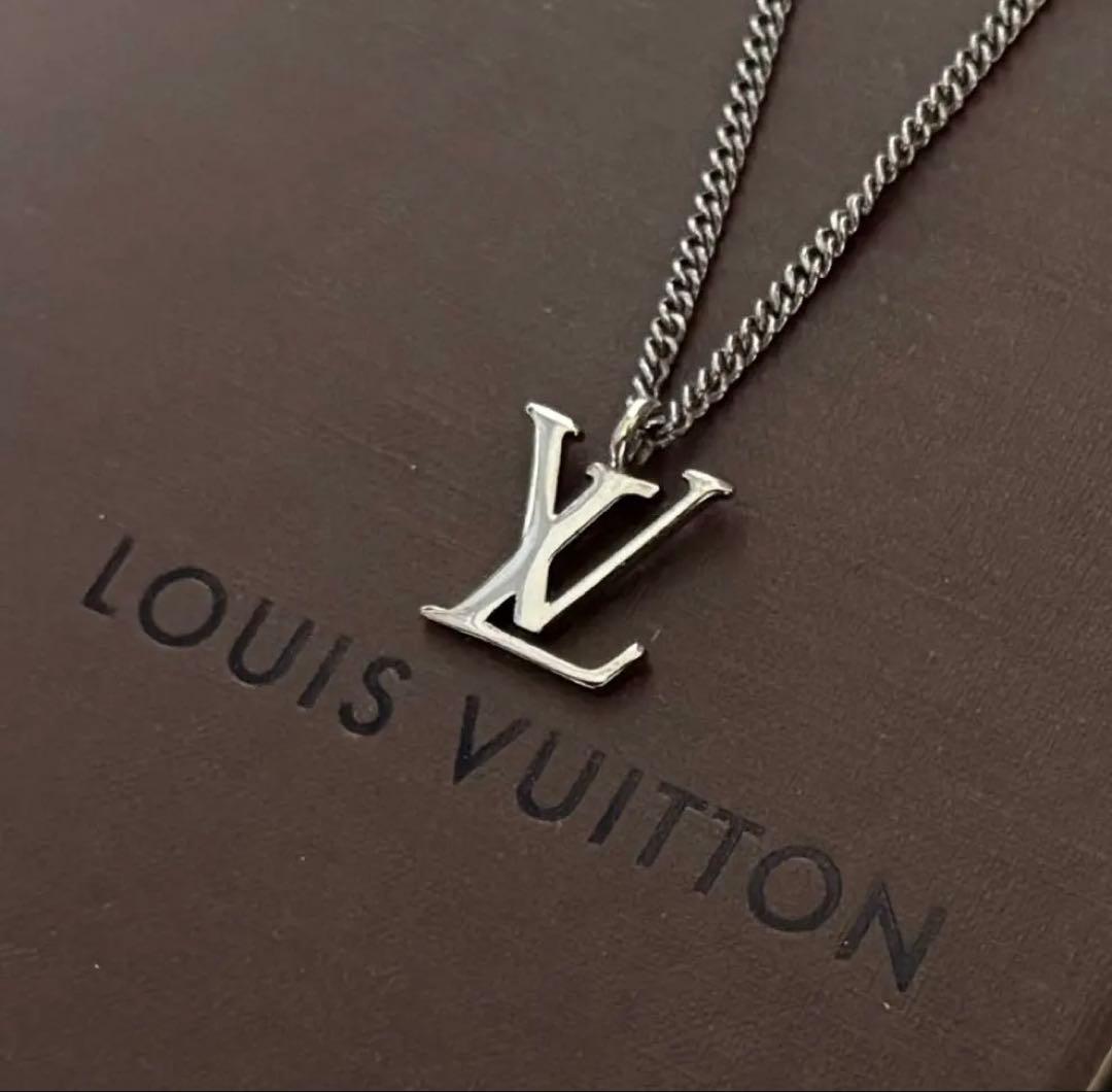 極美品✨ louis vuitton ルイヴィトン ペンダント LV モノグラム 極美品 louis vuitton ネックレス モノグラム柄 【正規品】｜Yahoo