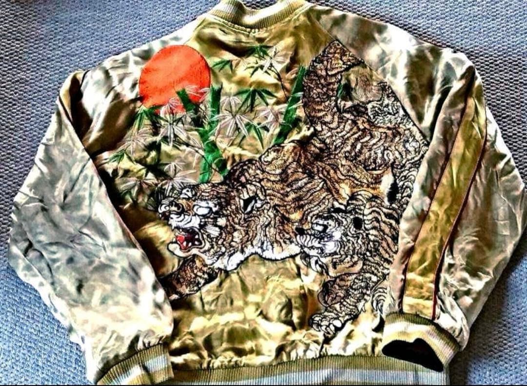 Satori サトリ 金色リバーシブルスカジャン 双虎 巻き大龍柄