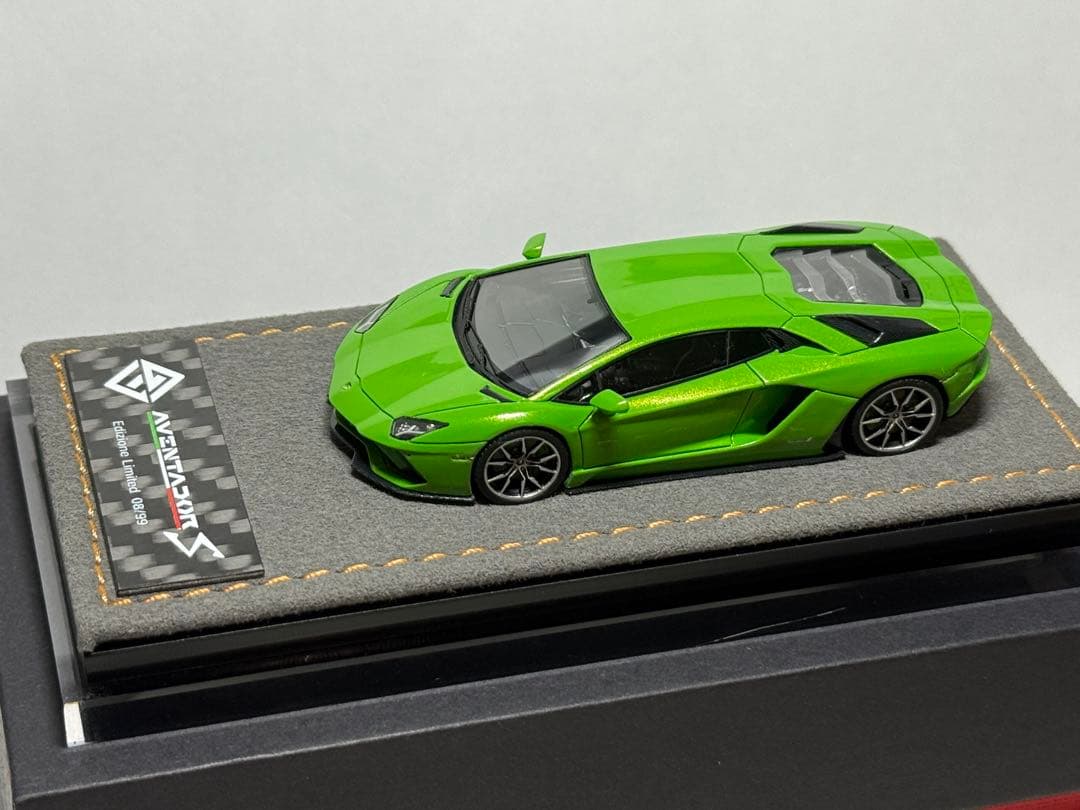 ミニカー GOD'WEALTH 1/64 LAMBORGHINI AVENTADOR S