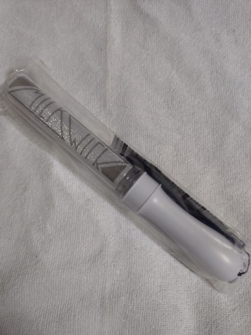 M!LK　カラーチェンジペンライト Amazon.co.jp: M!LK カラーチェンジ ペンライト シートのみ : 産業