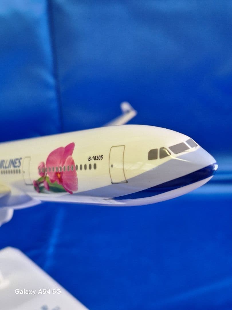 中華航空／A330-300「台湾胡蝶蘭彩檜飛機記念」モデル／新品 - メルカリ