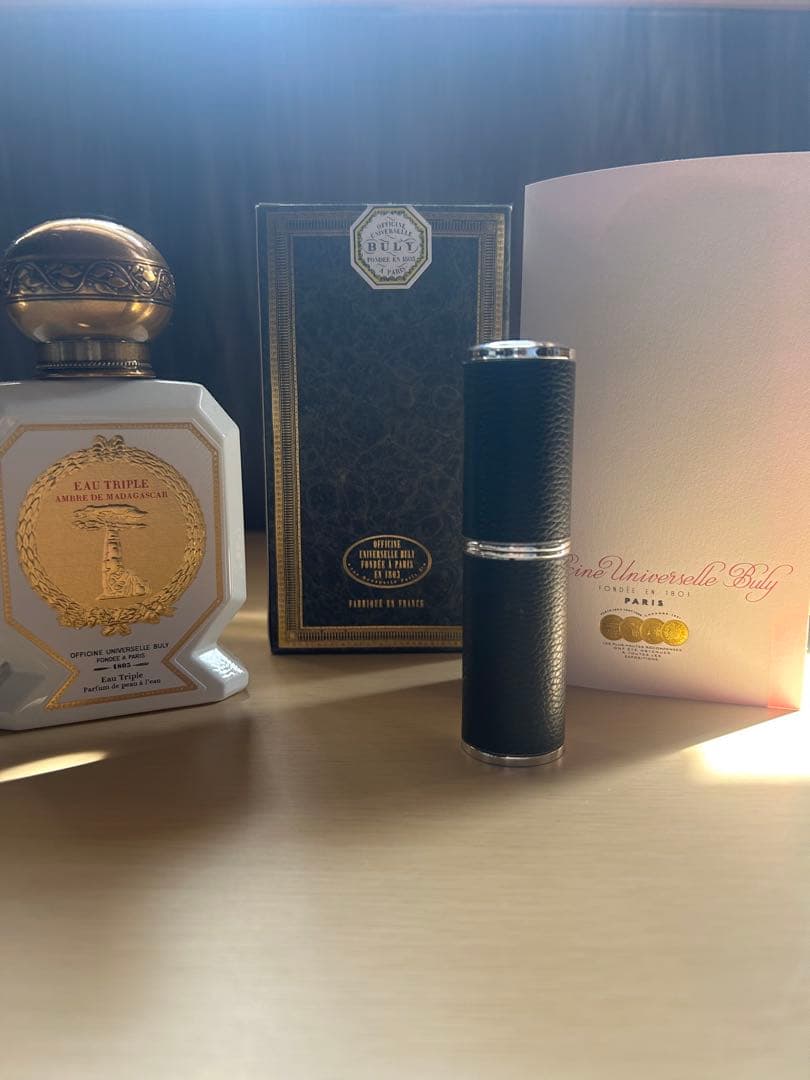 ビュリー　香水　約35ml