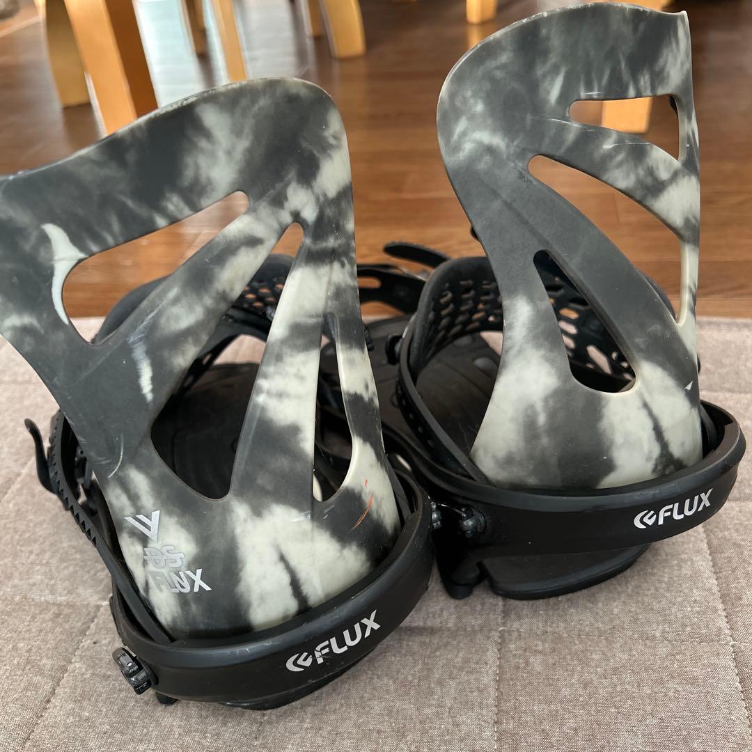 FLUX DS スノーボードビンディング ブラック/ホワイト