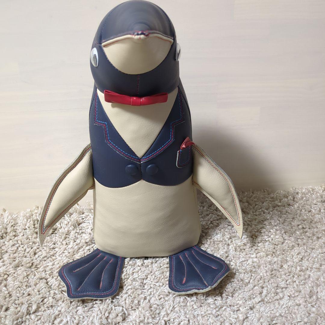 ★タキシード姿のペンギンの置物★