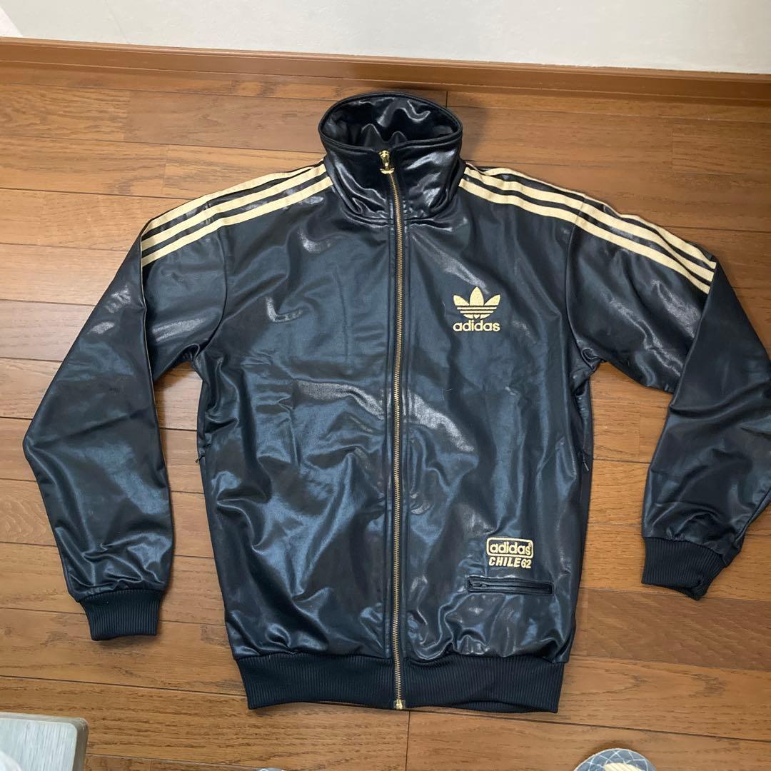 希少海外限定 adidas CHILE62 ジャージ 黒金 上下セットおまけ付き
