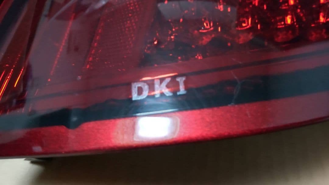 BP5レガシィワゴン.DKI .フルLEDレッドスモークテールランプ.ジャンク品