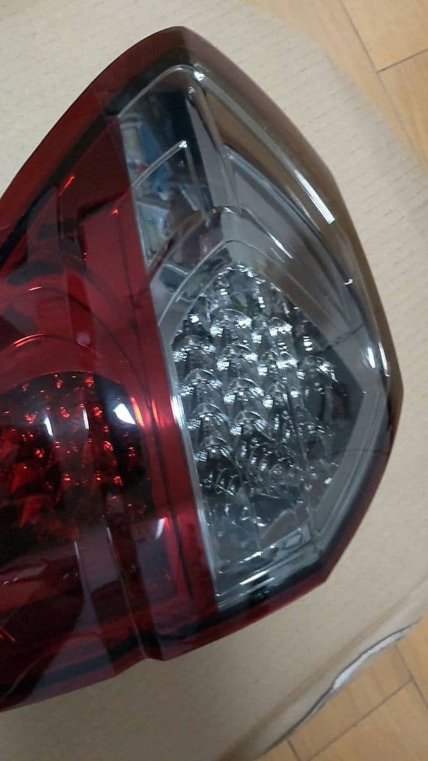 BP5レガシィワゴン.DKI .フルLEDレッドスモークテールランプ.ジャンク品