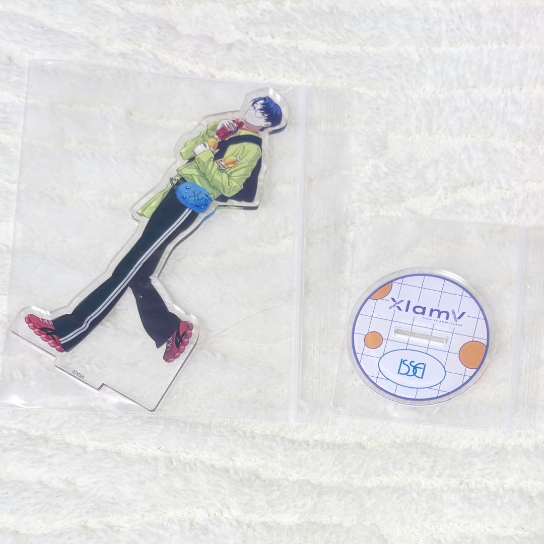 ビバレン XlamV イッセイ 蜜柑 アクリルスタンド - メルカリ