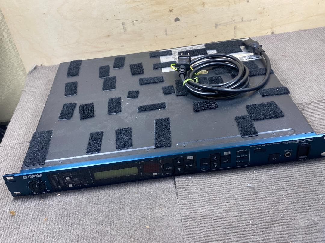 612 YAMAHA SPX2000 マルチエフェクター　ラック
