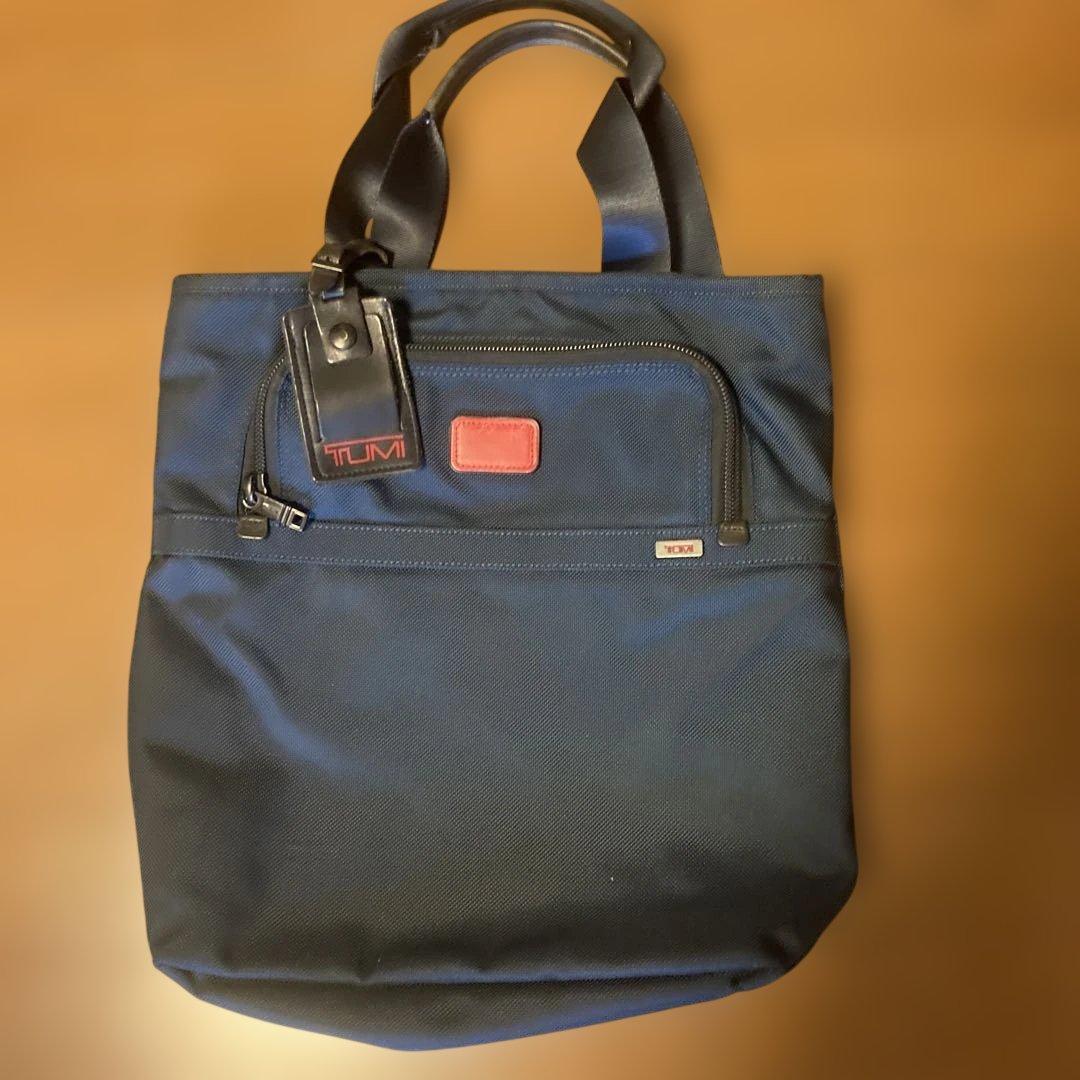 TUMI ネイビー トートバッグ