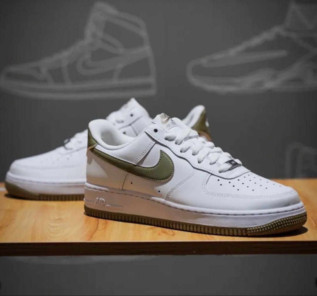 新品‼️エアフォース1 '07 ホワイト 白 オリーブ 茶 27.5cm