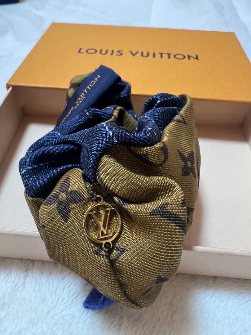 LOUIS VUITTON ヘアゴム・シュシュ ルイヴィトン LV シュシュ ヘアアクセサリー ヘアゴム 新品未使用