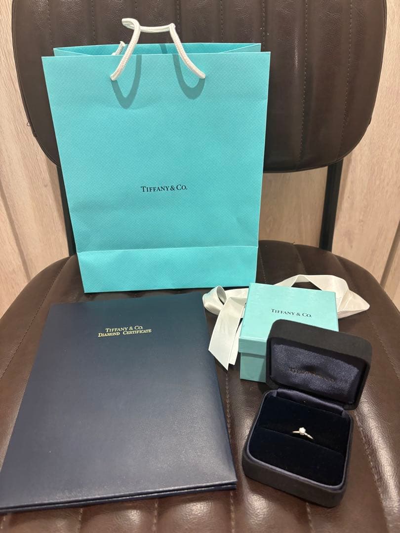 Tiffany婚約指輪0.27ct ９号