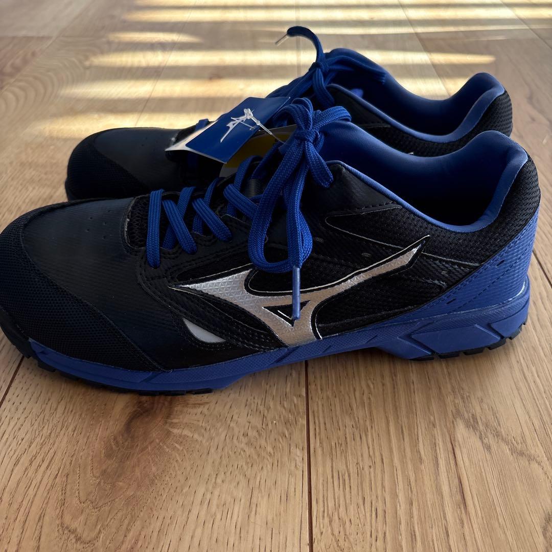 【新品・未使用】Mizuno ALMIGHTY L S 26.0cm 安全靴
