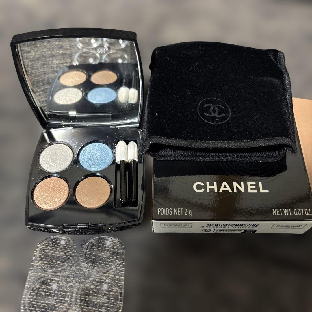 CHANELレキャトルオンブル78