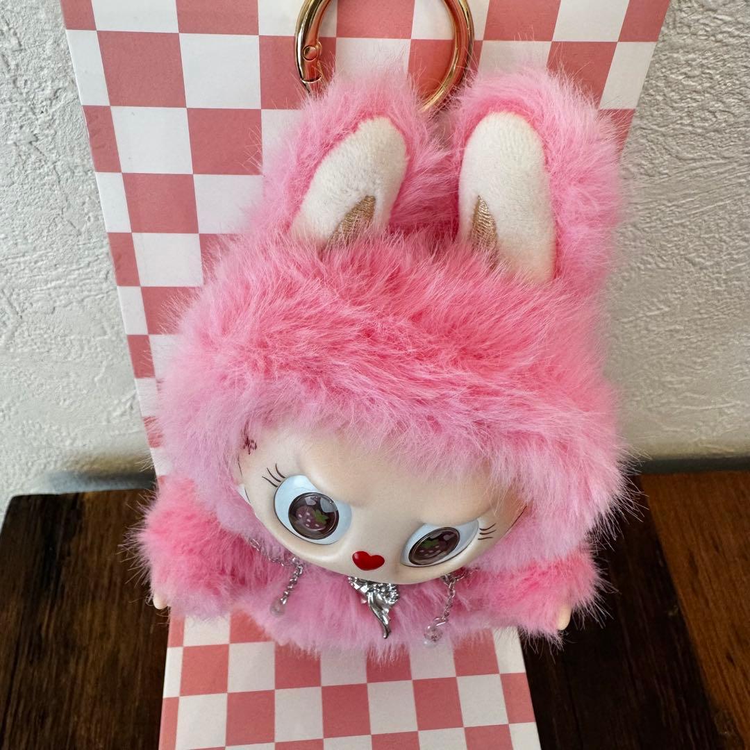 海外限定】ZIMOMO LABUBU strawberry neonpink - メルカリ
