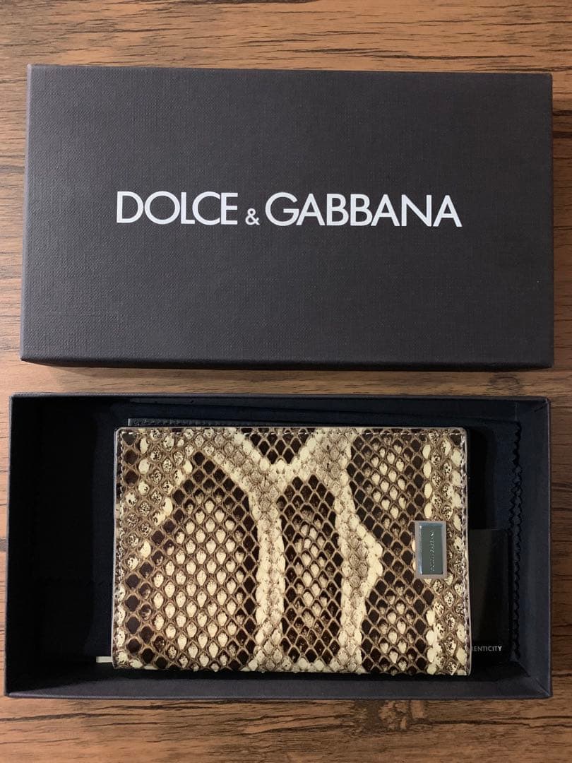 DOLCE & GABBANA ヘビ革 パスポートケース　パイソン