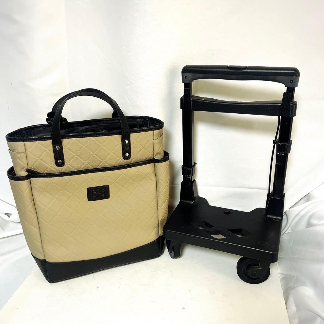 美品　SWANY　スワニー　キャリーバッグ　キルティング　ダイヤキルト　レザー調