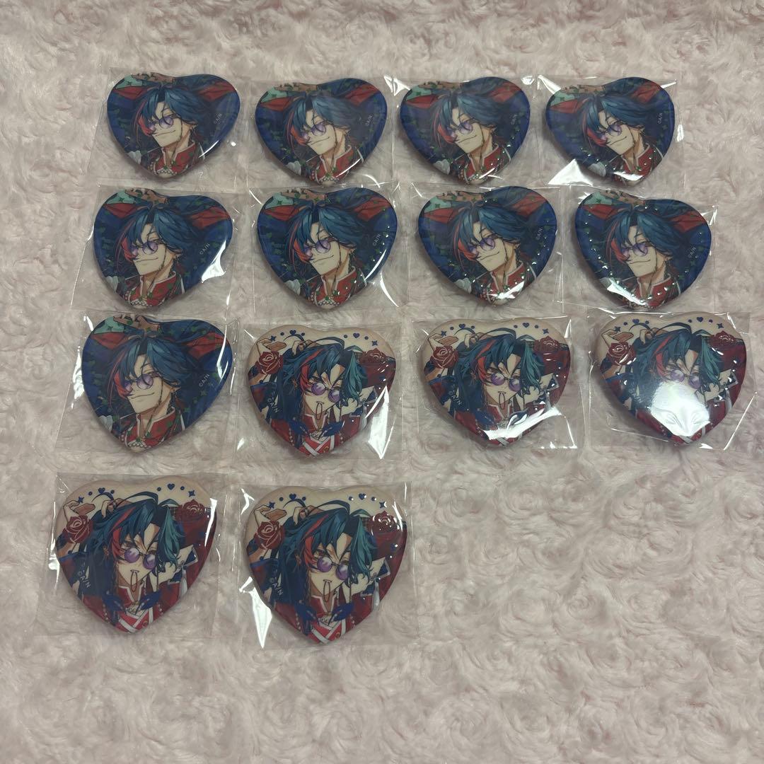 Rose Valentineランダムハート型缶バッジ 魁星 - メルカリ