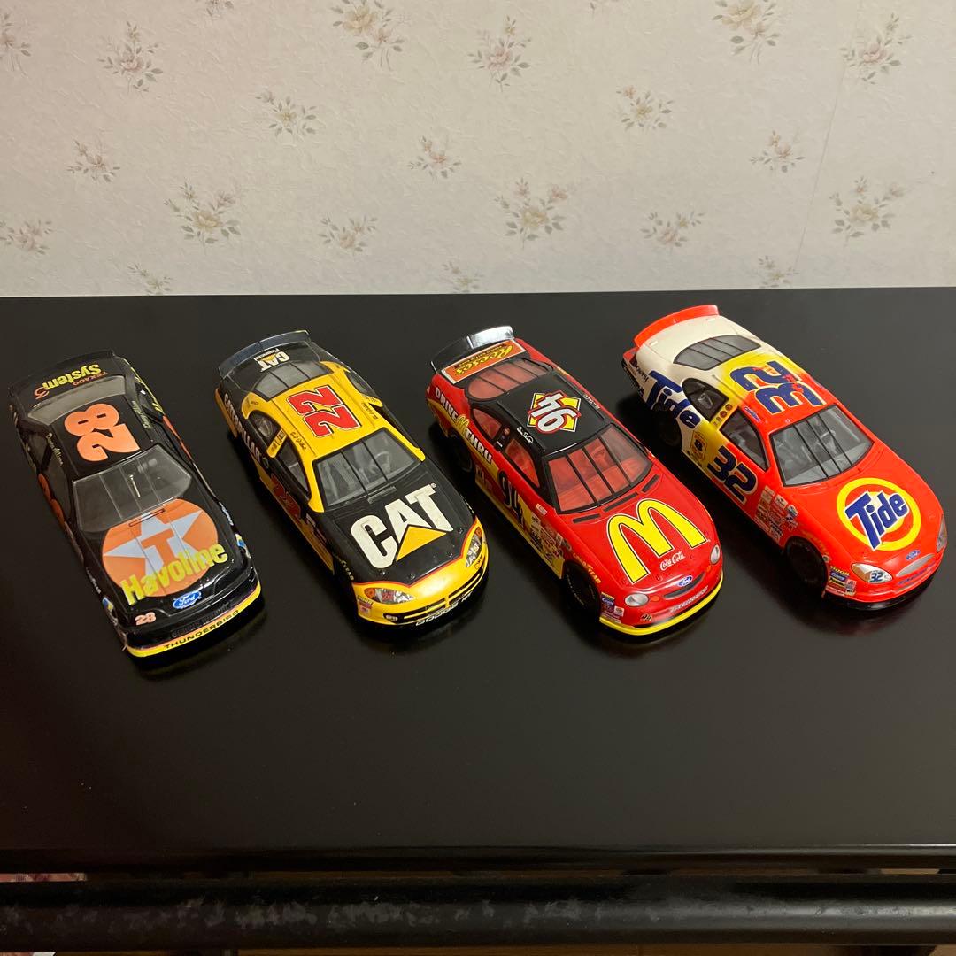 NASCARミニカー 4台セット