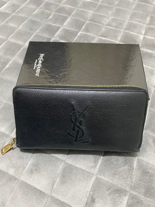 Yves Saint Laurent 長財布