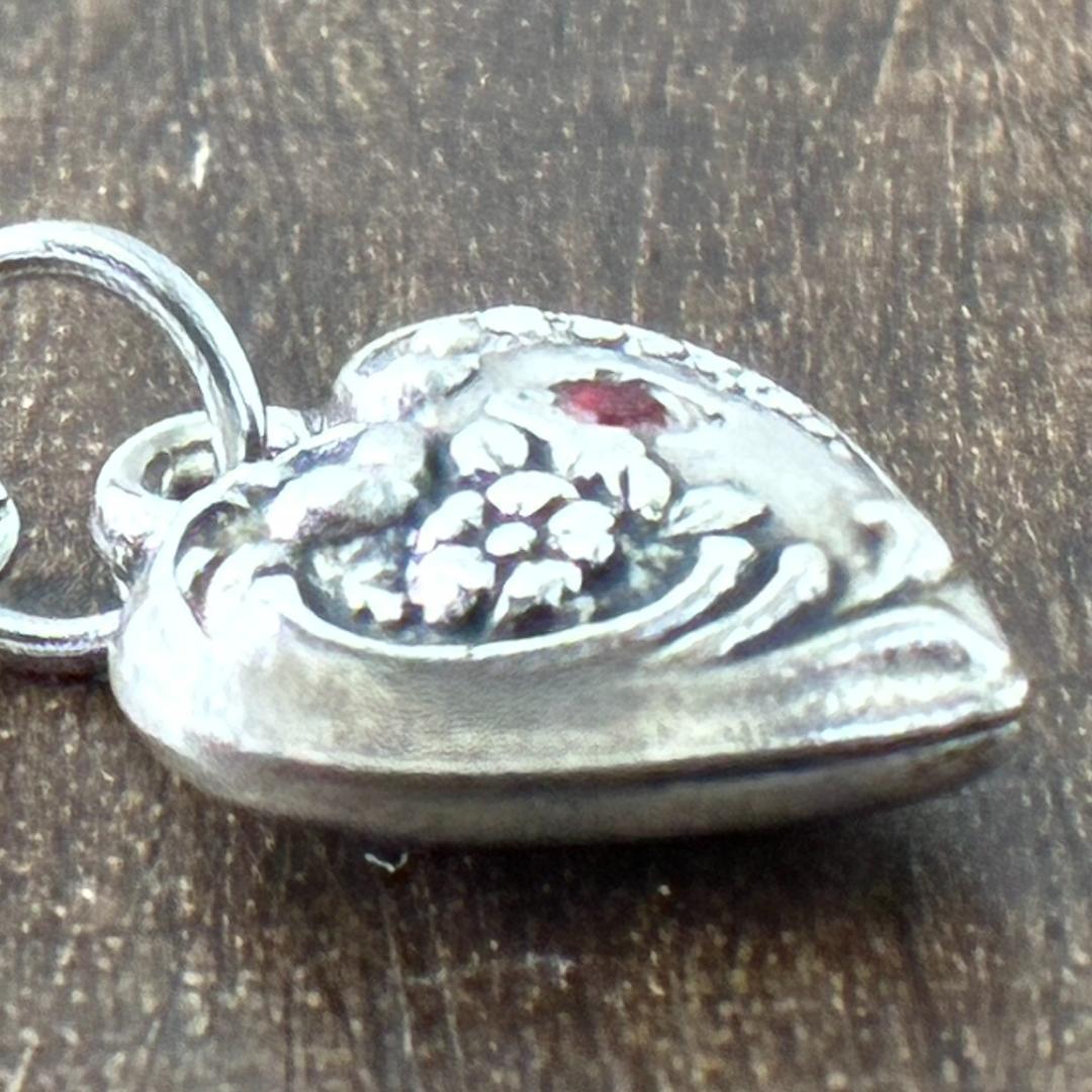 スウィートハートジュエリー勿忘草 レッドストーン シルバー