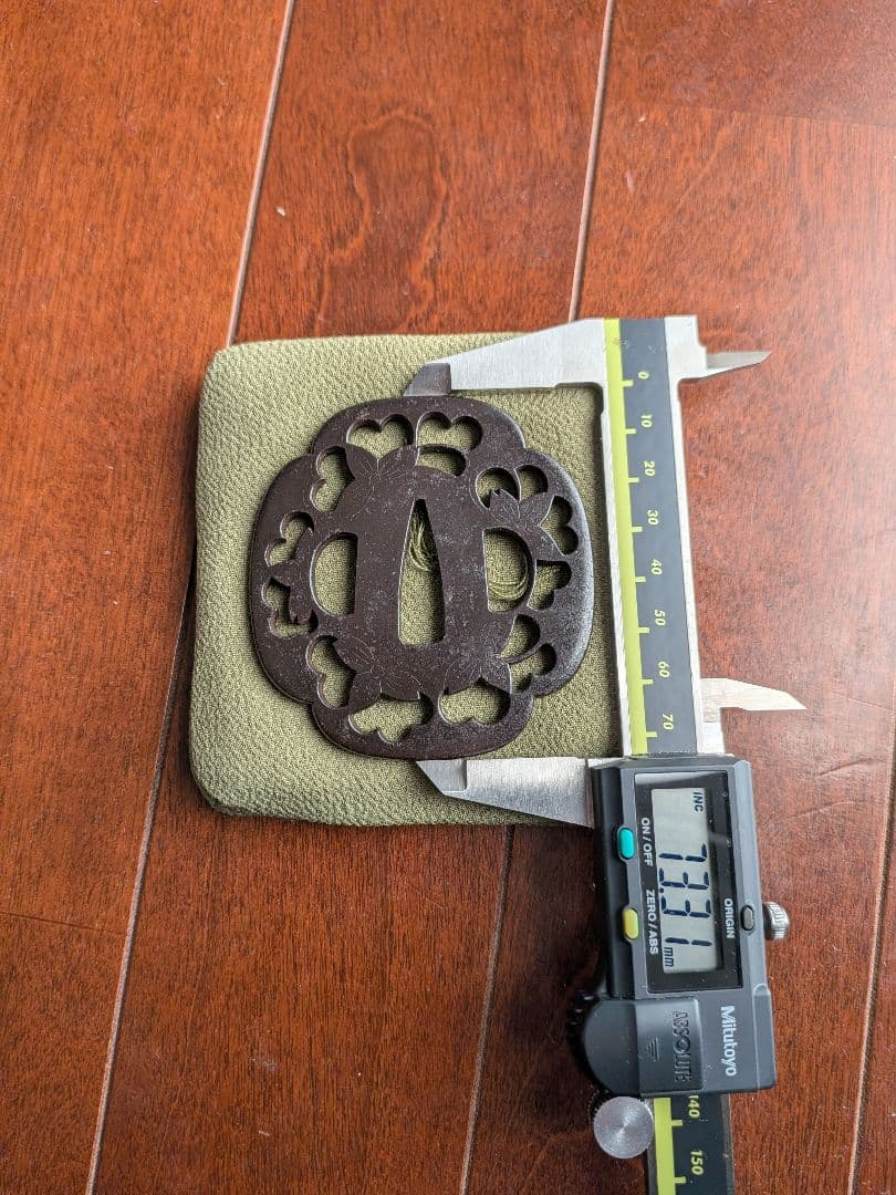 江戸時代 鉄製 肥後 桜花透鐔 保存刀装具 - メルカリ