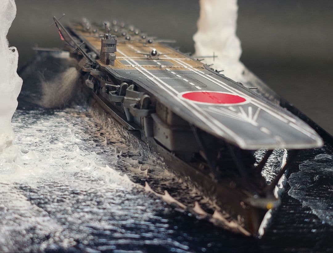 ハセガワ　日本海軍　航空母艦　加賀　1/700　プラモデル完成品　ジオラマ ハセガワ 1/700 202 日本海軍 航空母艦 加賀 (模型) 価格比較 - 価格.com