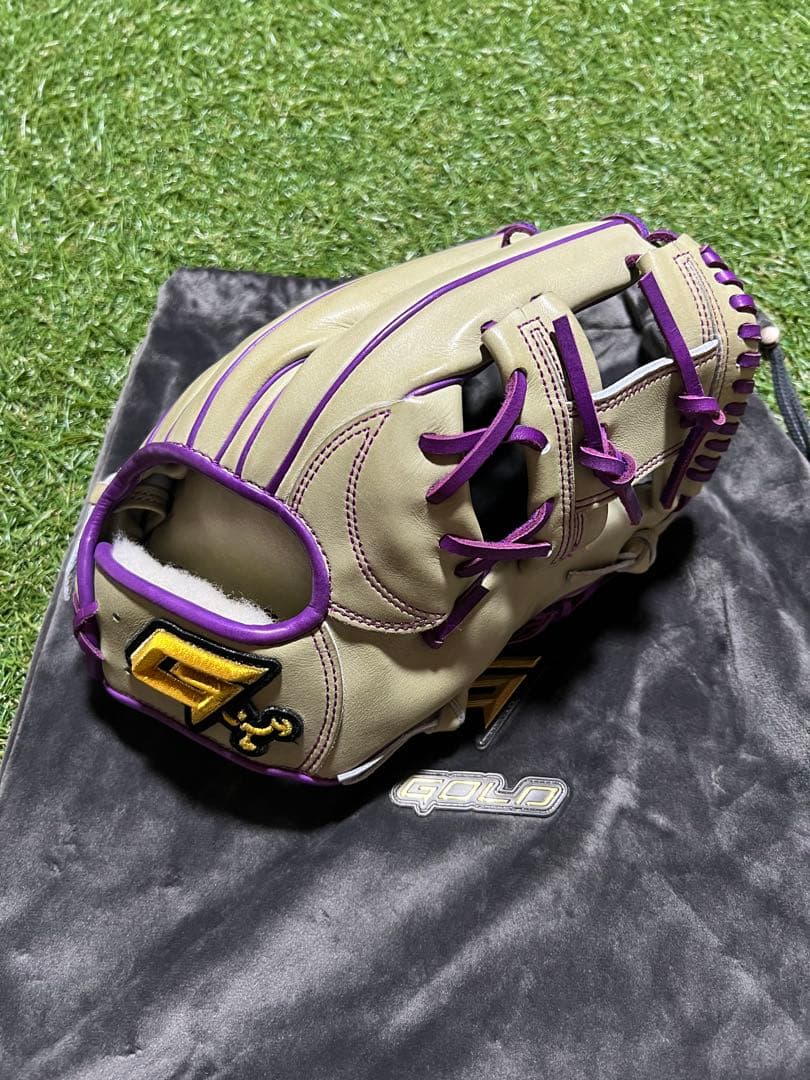ぶ*だ様 韓国GOLD・内野手用硬式グローブ