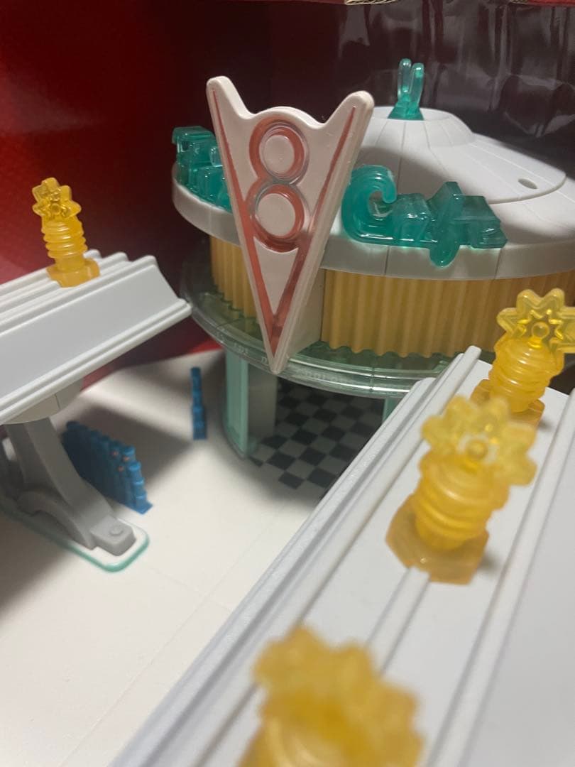 カーズ プレシジョンシリーズ v8カフェ フロー pixer cars マテル