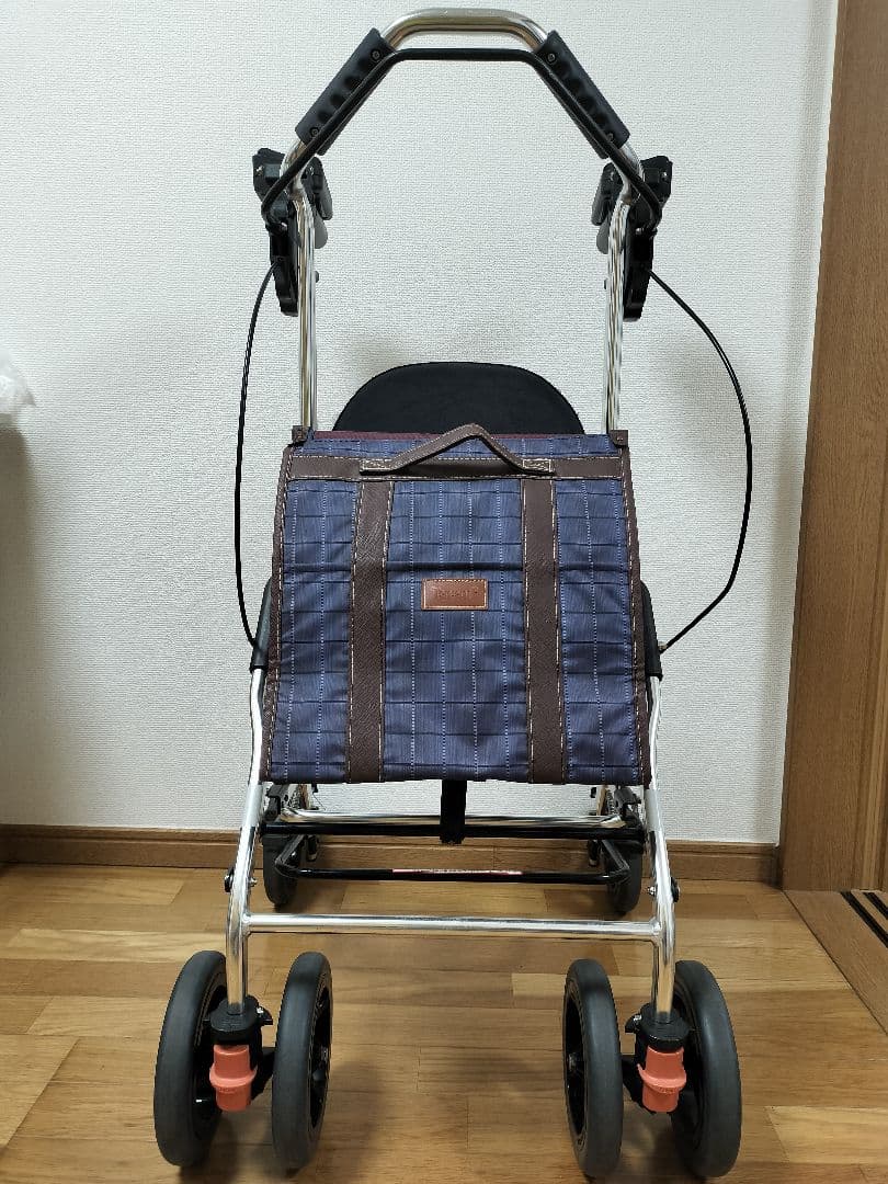 テイコブリトルF 折りたたみ式歩行器 ネイビー 四輪歩行車 テイコブリトルF （WAW03）【幸和製作所】 | シルバーカー
