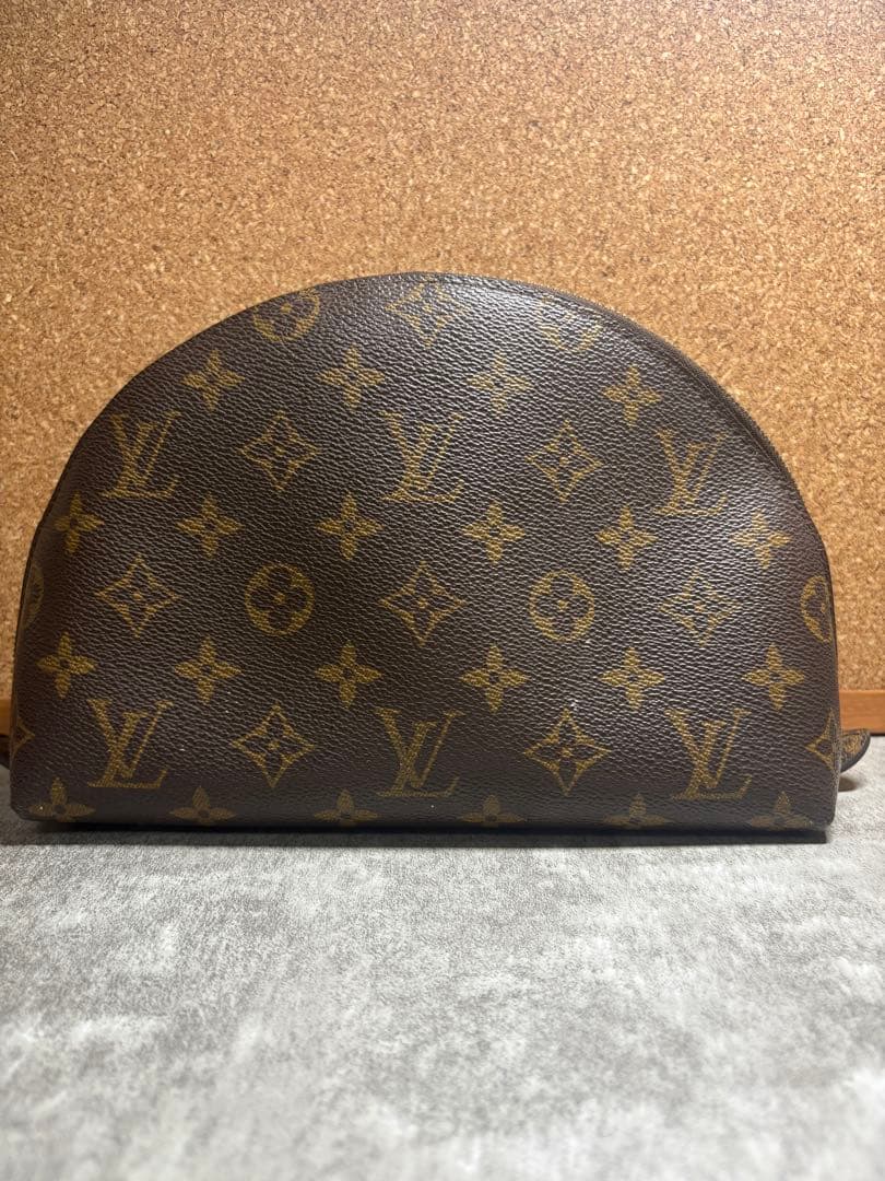 Louis Vuitton モノグラム コスメティックラウンドポーチ LOUIS VUITTON（ルイ・ヴィトン） ルイ ヴィトン M59086 バイカラー