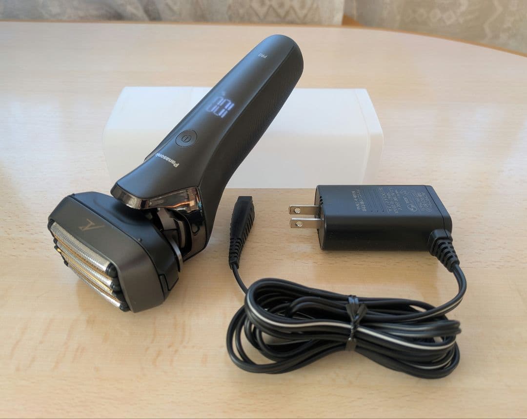 【美品】パナソニック(Panasonic) 6枚刃 ラムダッシュ ES-LS9Q