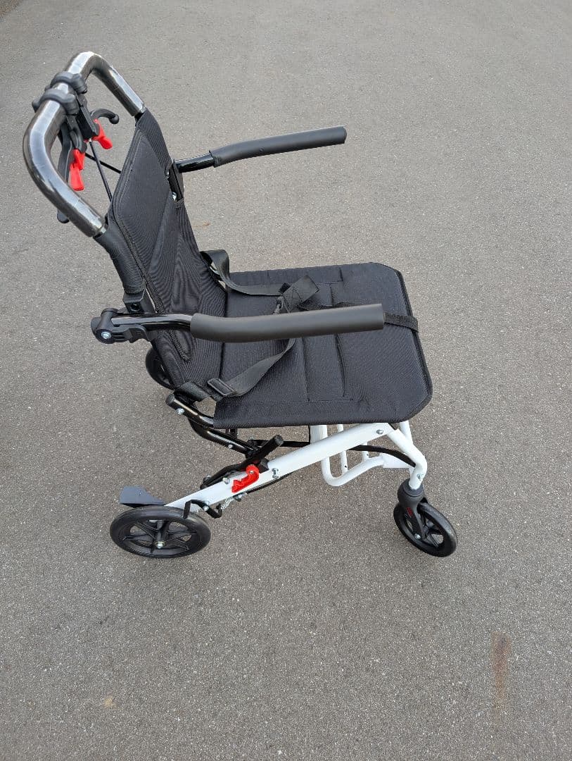 車椅子(コンパクトサイズ)