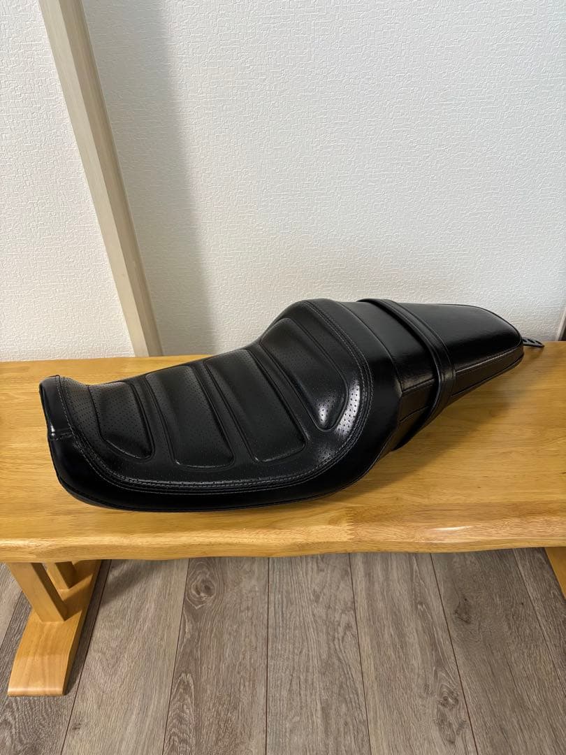 ハーレーダビッドソン純正シート　XL1200CX HarleyDavidson