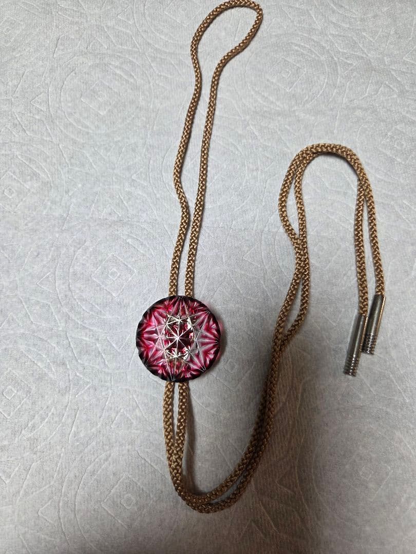 創作 島津 薩摩切子 色被ガラス ループタイ - メルカリ