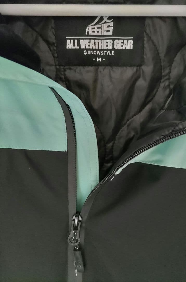 2025年モデルワークマンイージス防水防寒スーツМスノーミントスキー