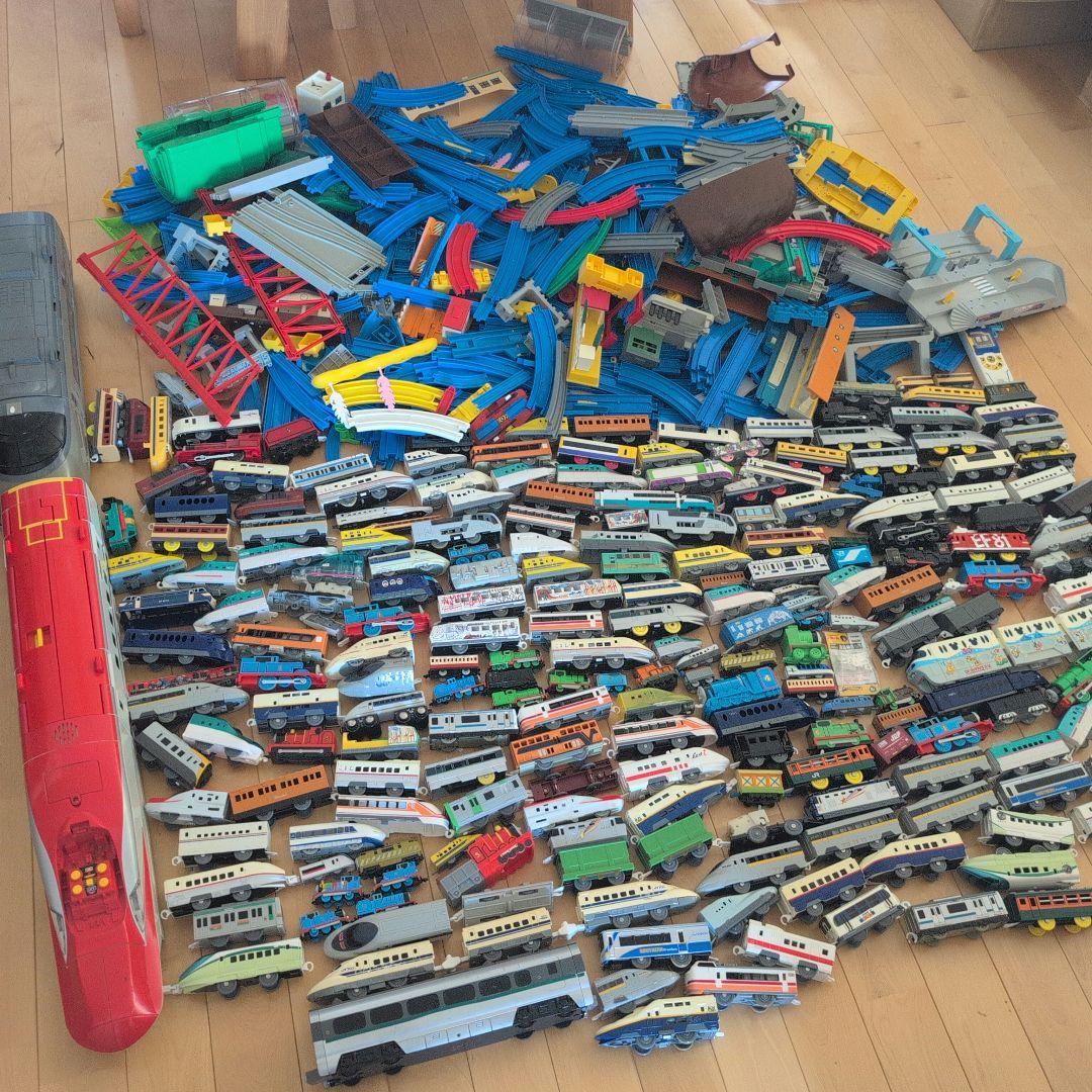 トミカ2小口分け1 プラレール大量セット229車両 総額30万〜