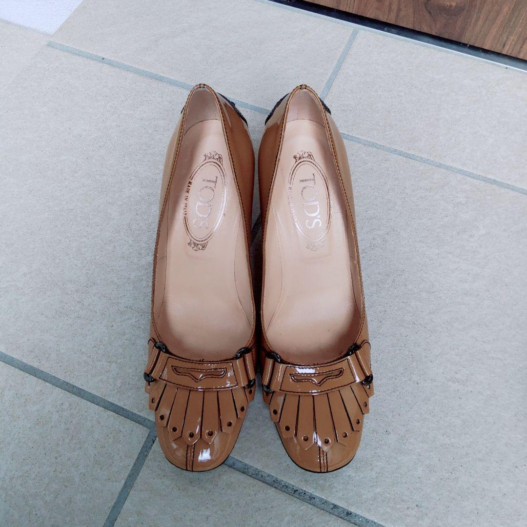 美品 TOD’S トッズ エナメル パンプス 24cm