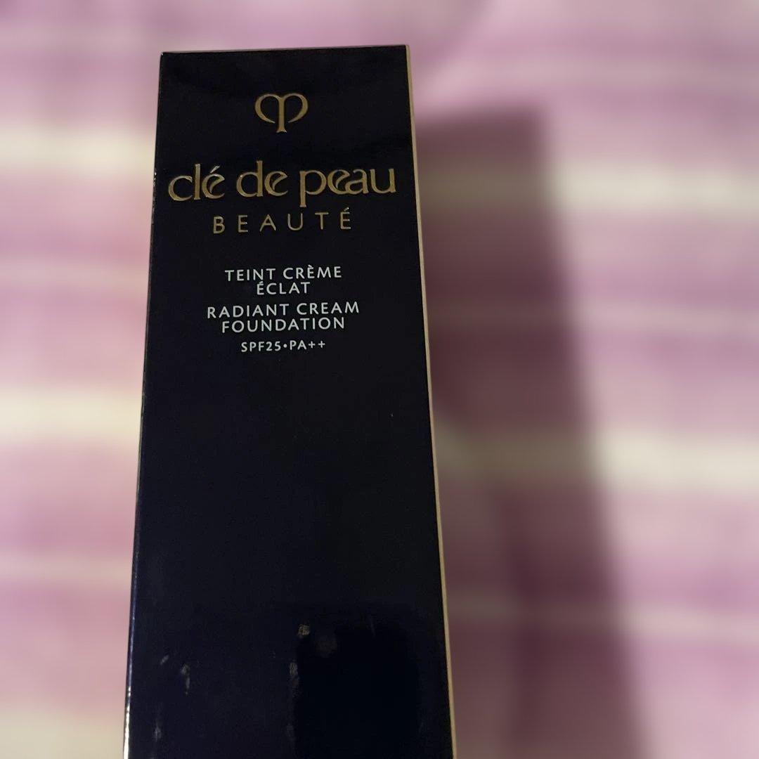 クレドポーボーテ　オークル10 ファンデーション