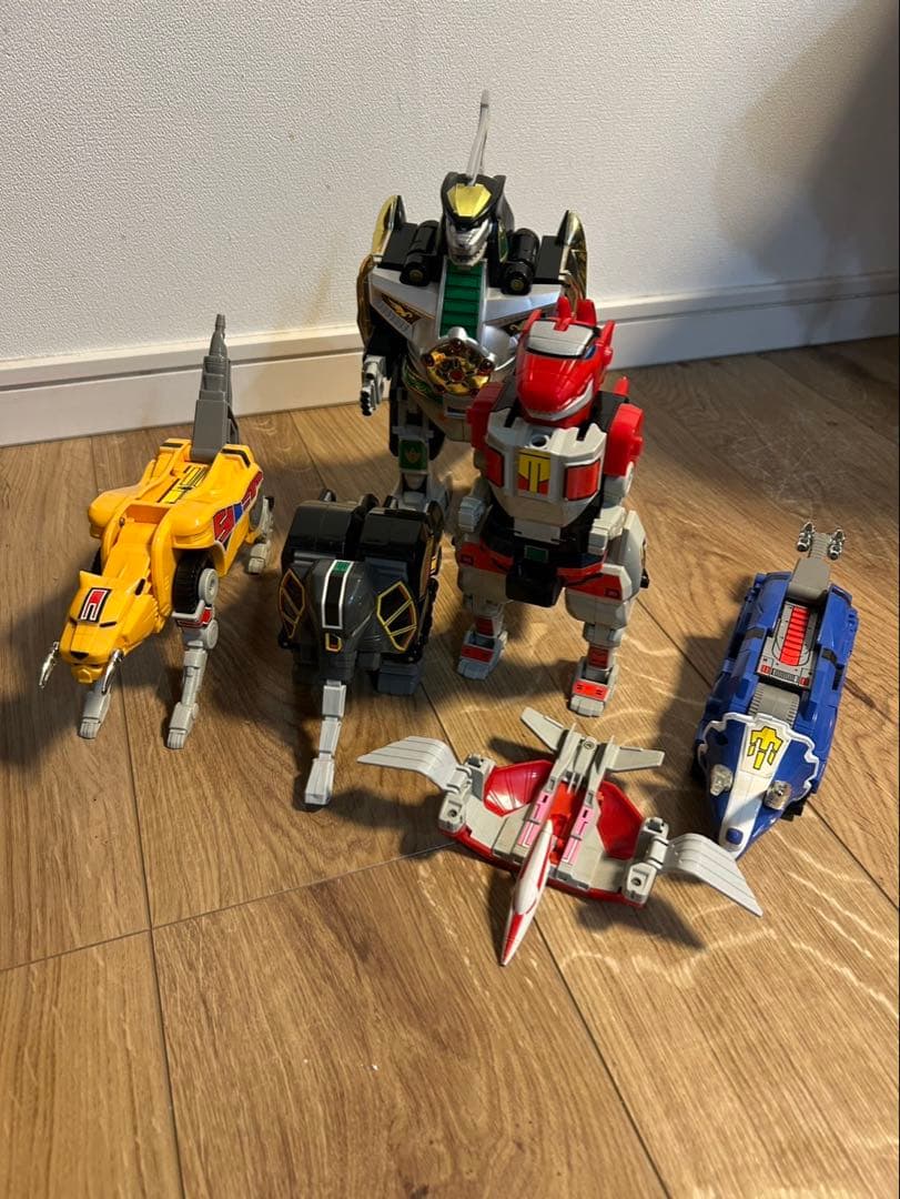 大獣神　ドラゴンシーザー 恐竜戦隊ジュウレンジャー」大獣神＆ドラゴンシーザーのセットが超合金