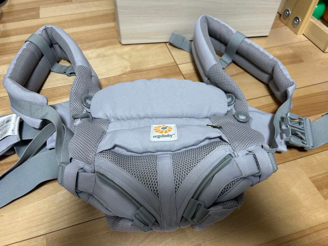 エルゴベビー 抱っこ紐 グレー メッシュ OMNI Breeze / グラファイト
