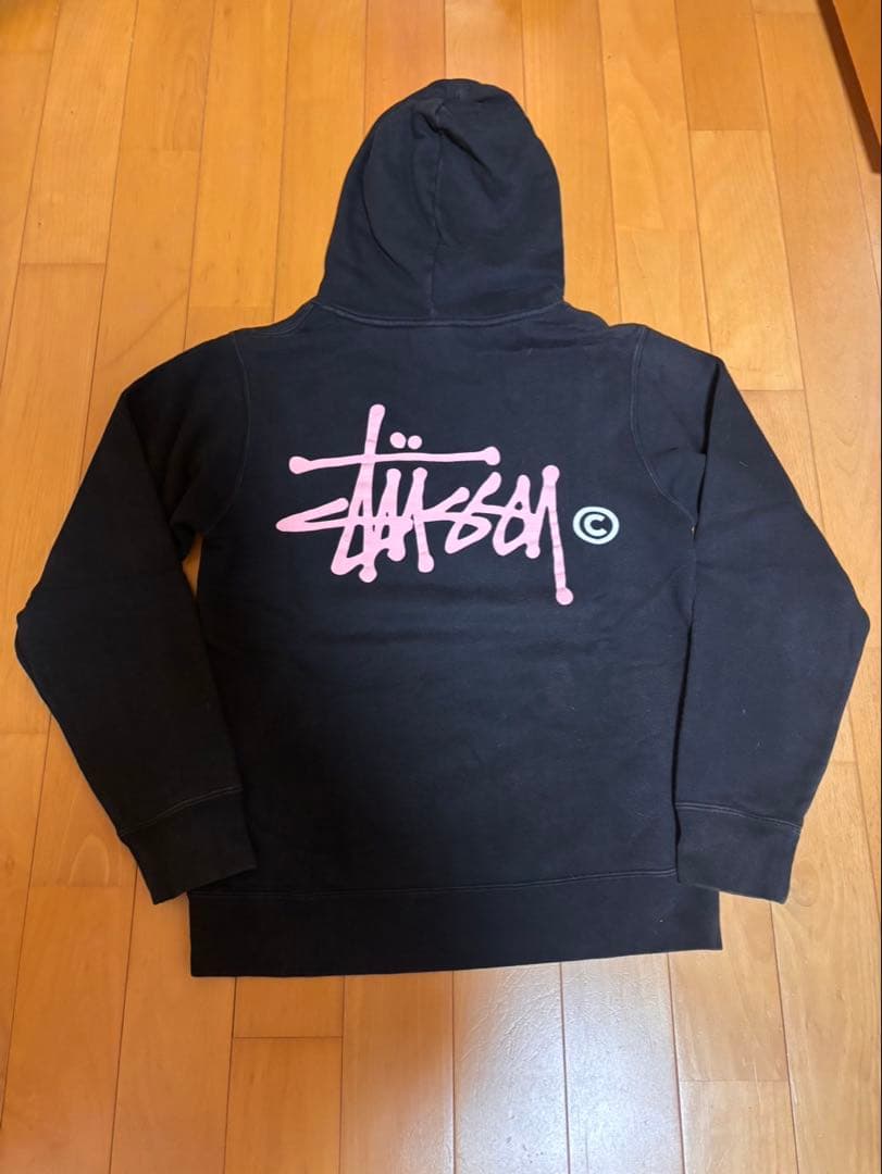 Stüssy ブラック パーカー Sサイズ