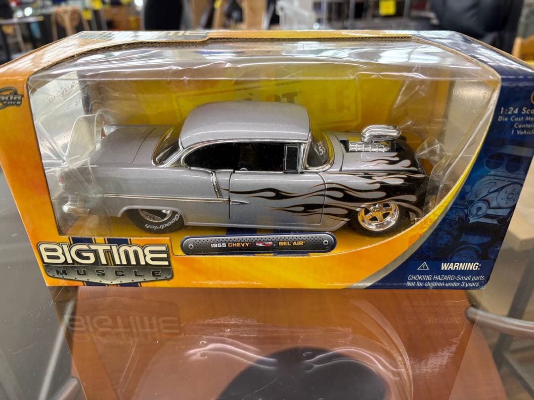 ミニカー BIGTIME MUSCLE 1955 CHEVY BEL AIR