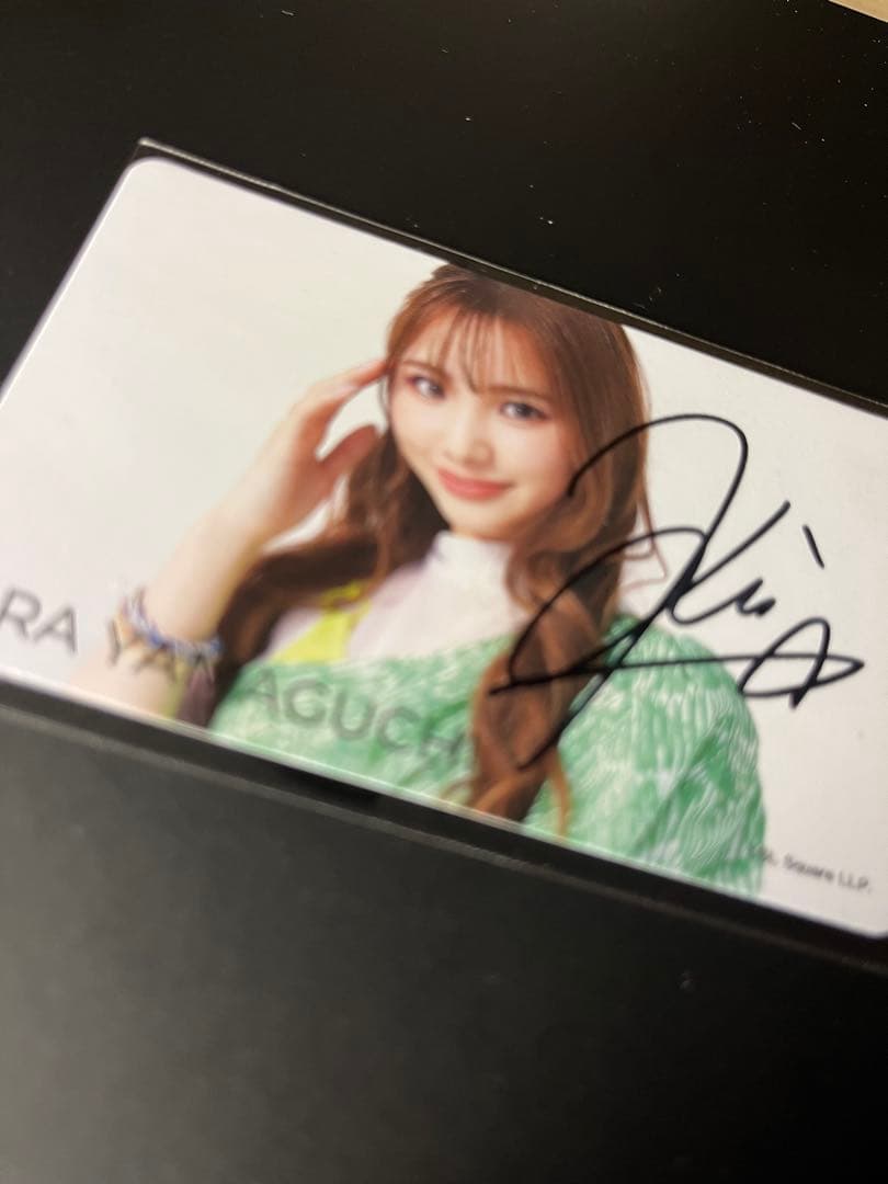 Girls2 山口綺羅　ミュージアム入場特典サイン入り 2枚　❷ソロ
