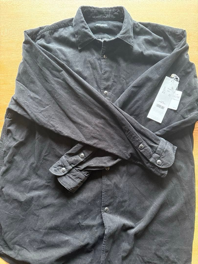 comoli 25aw コーデュロイコモリシャツ