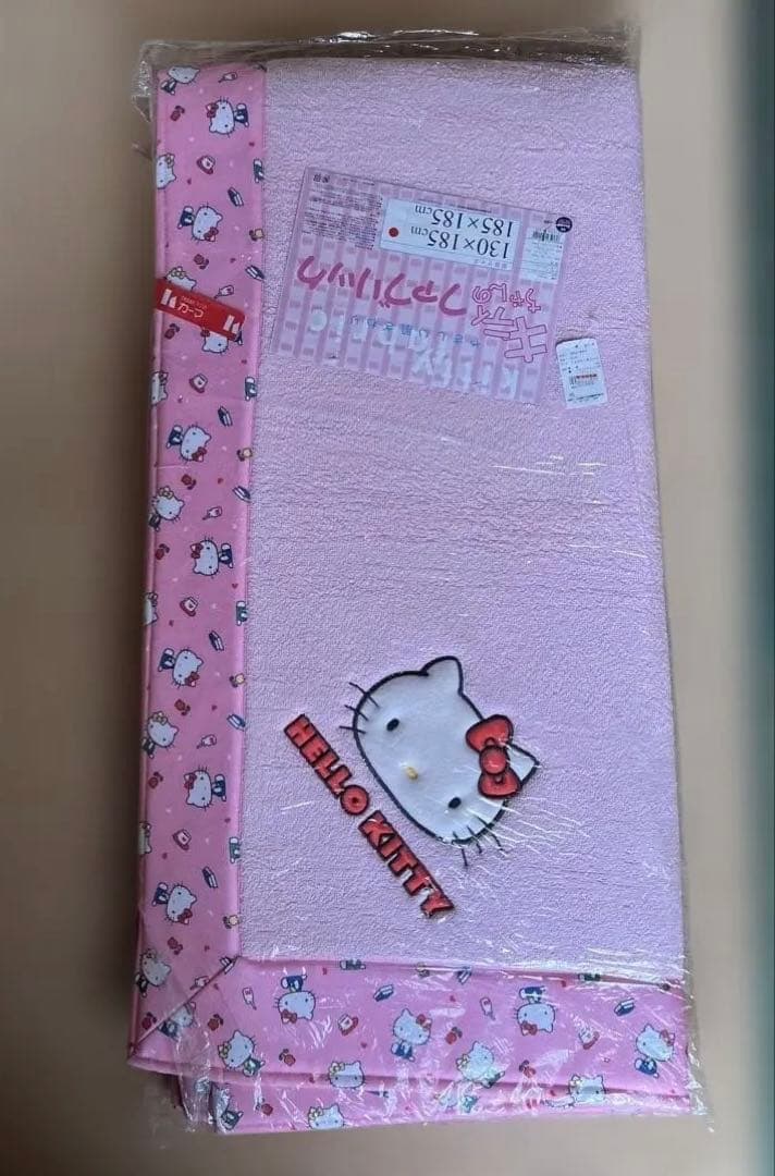 サンリオ⭐︎ハローキティ ピンク⭐︎カーペットルームマット130×185cm⭐︎新品