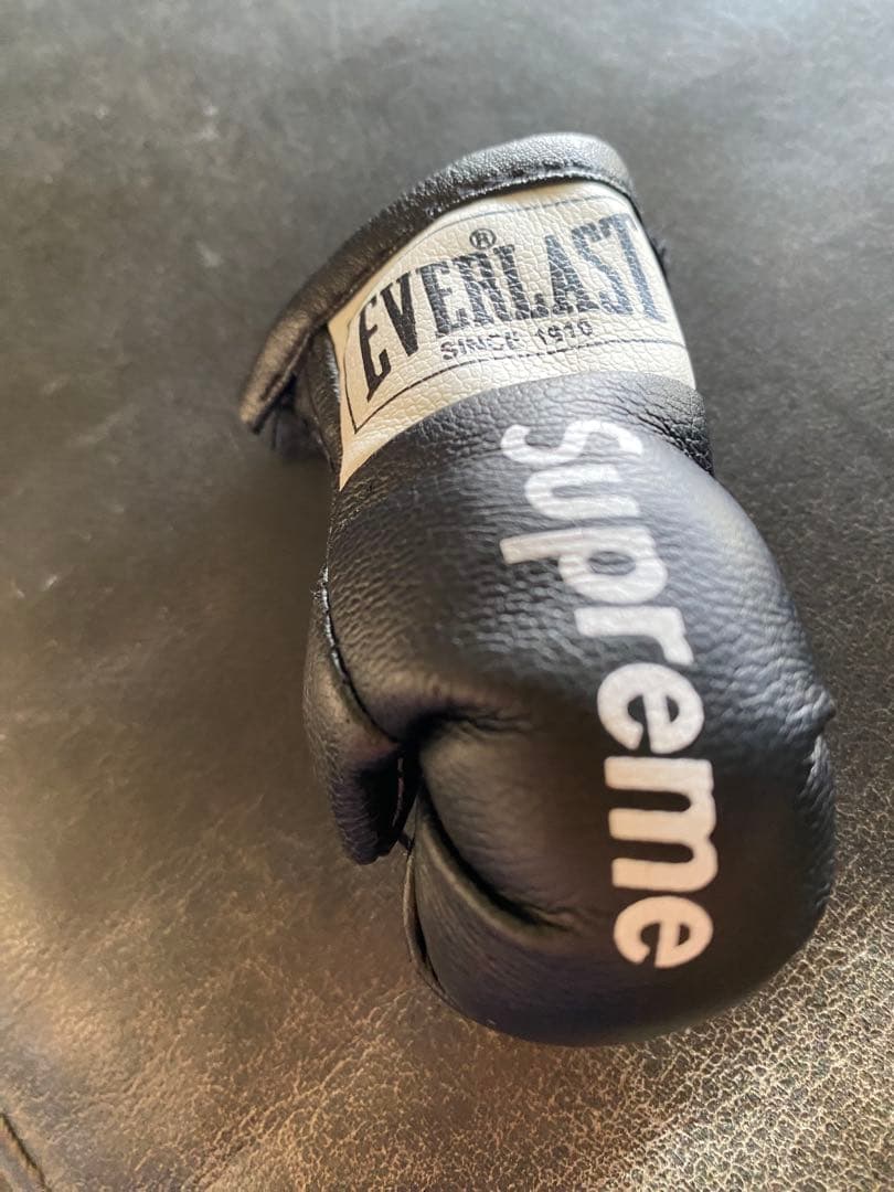 Everlast Supreme ボクシンググローブ 黒 キーホルダー - メルカリ