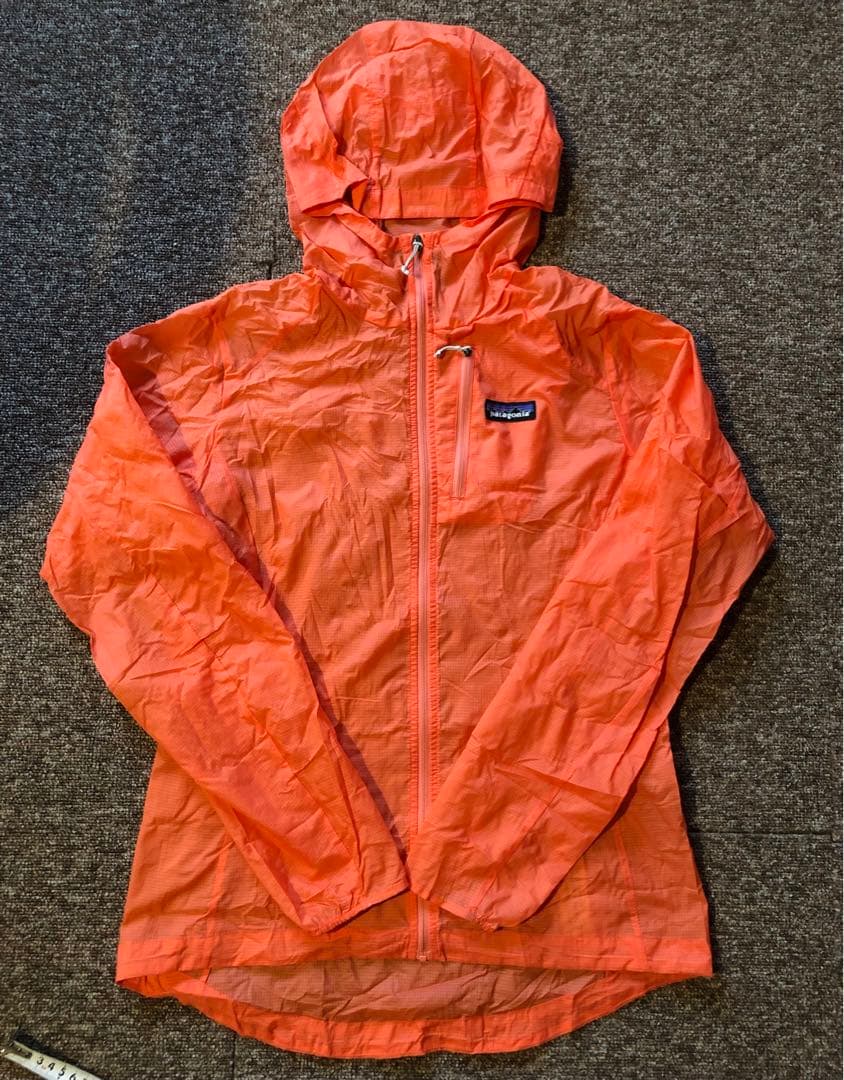 パタゴニア ウィメンズ・フーディニ・ジャケットS patagonia パタゴニア ／ ウィメンズ・フーディニ・ジャケット | 旅